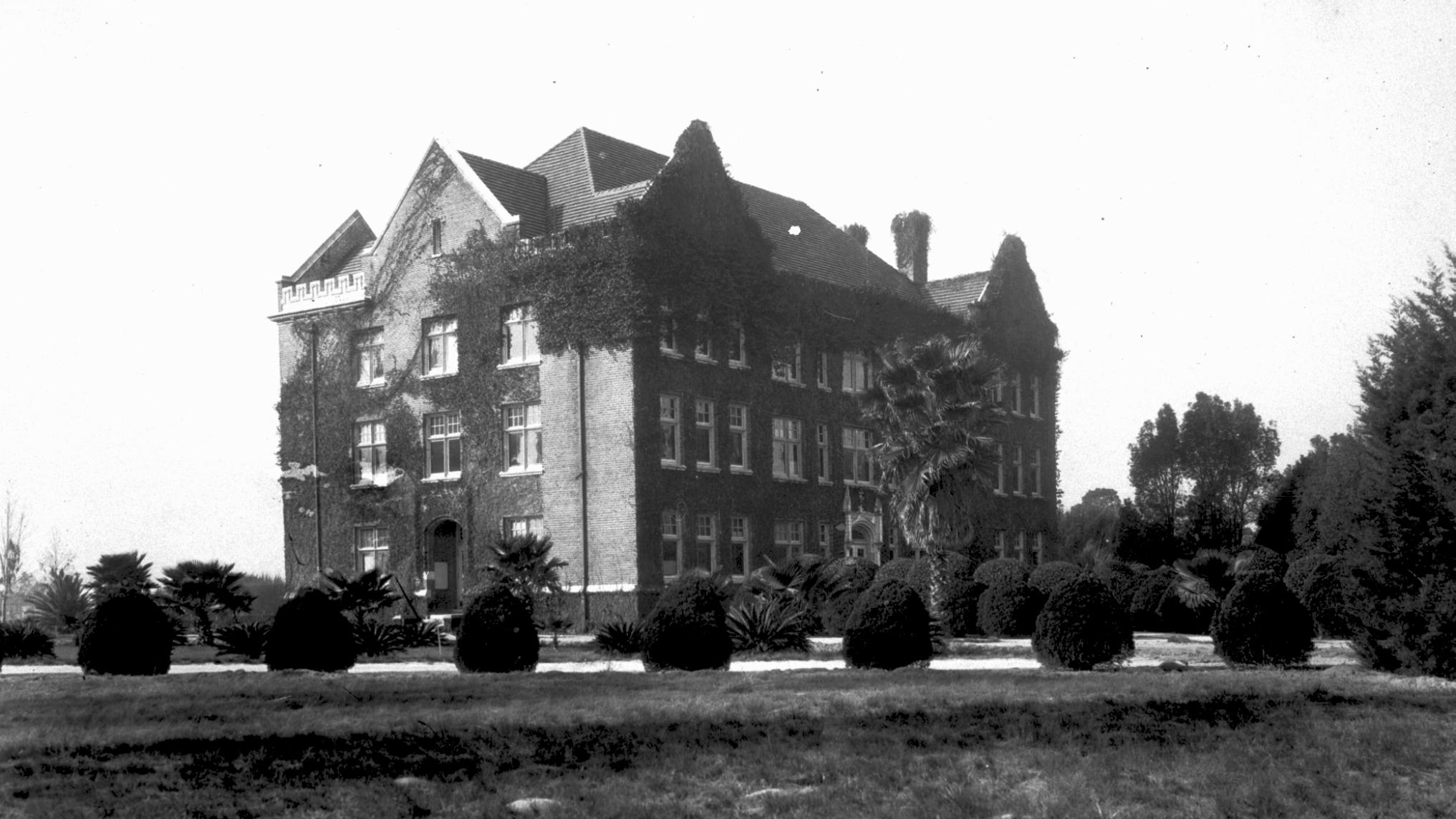 Newell Hall 1930s